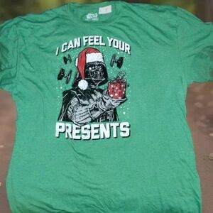 Star Wars Darth Vader  Christmas Tshirt 2XLT 50% Cotton/50% Polyester Green